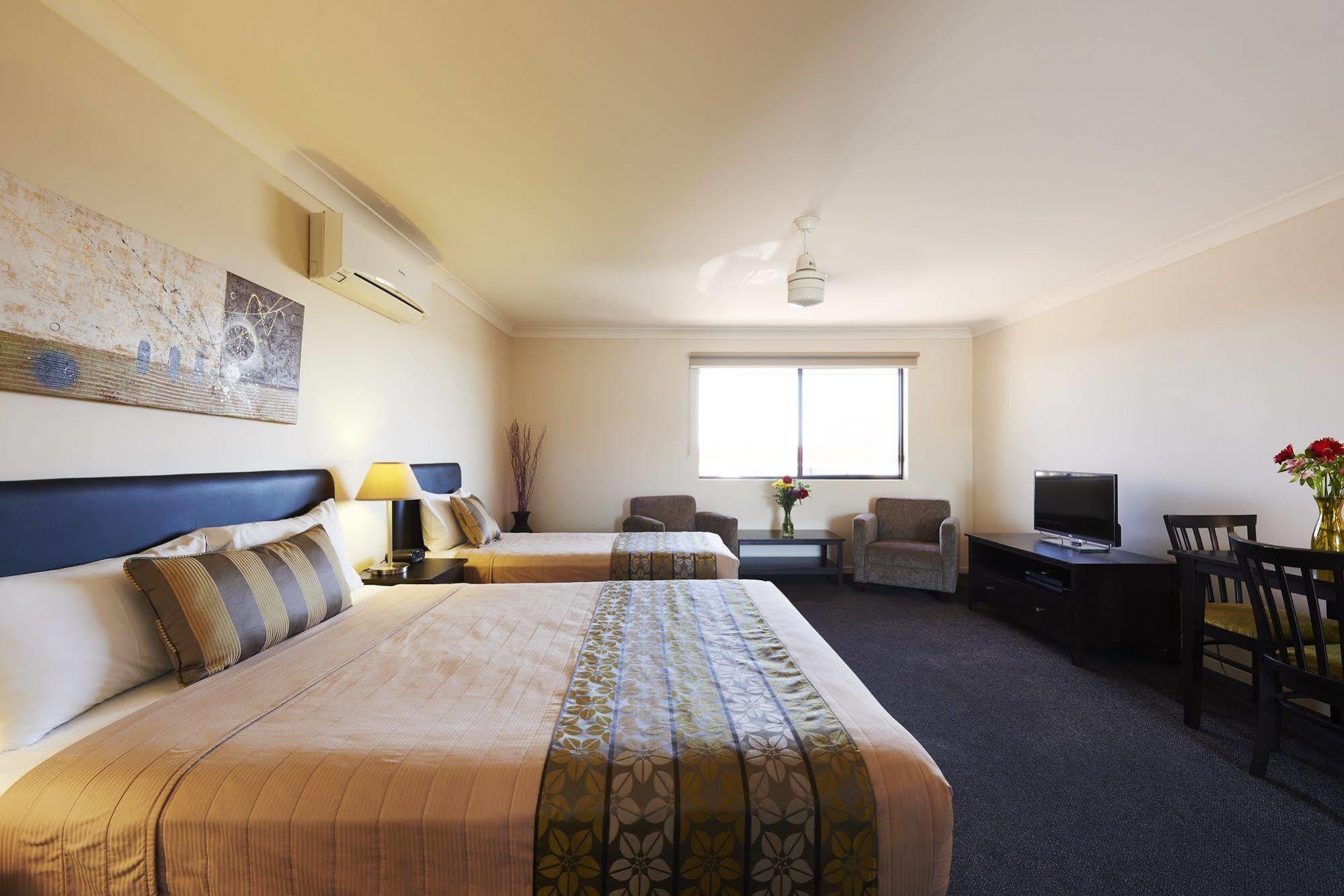 Blackwater Hotel Motel Dış mekan fotoğraf
