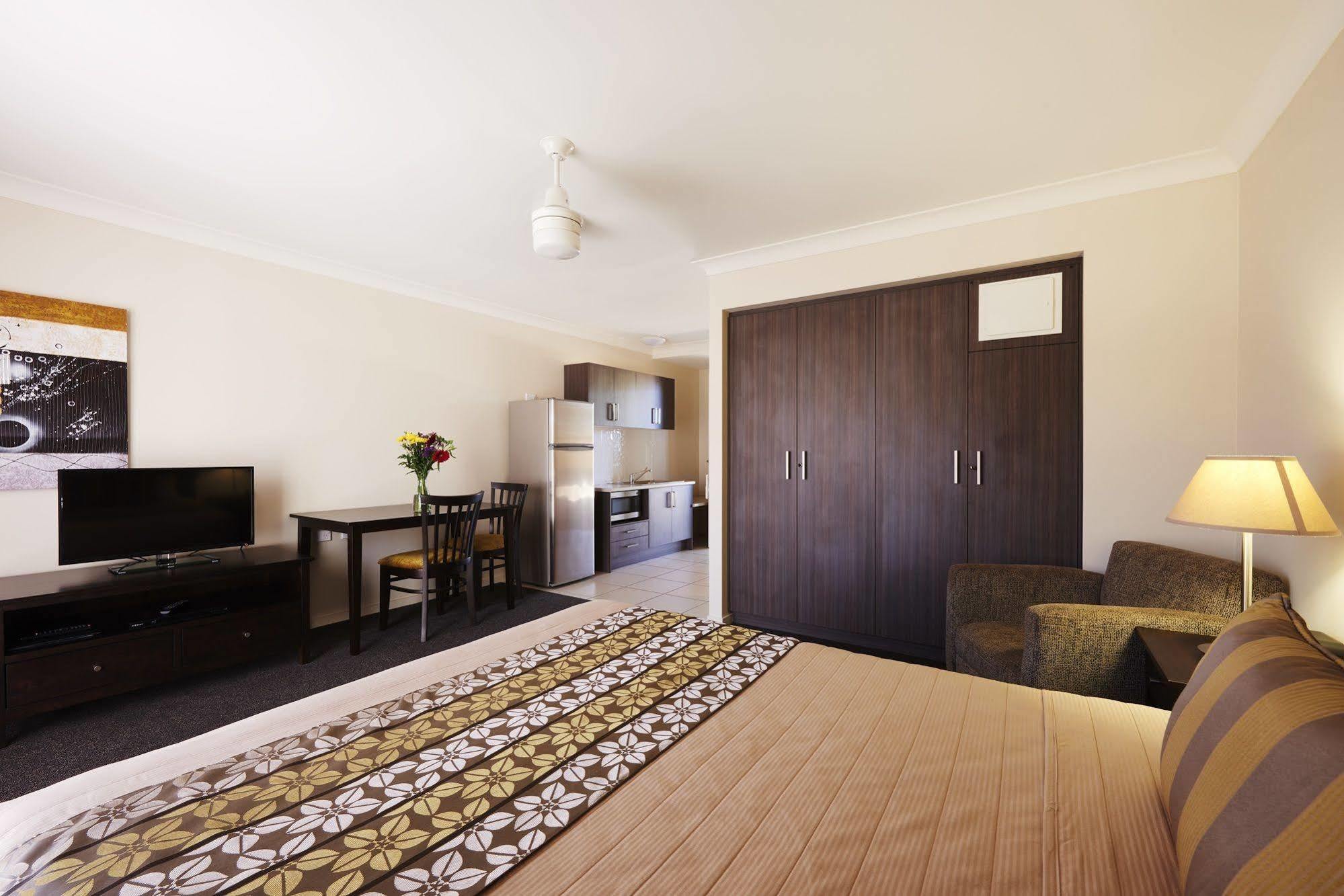 Blackwater Hotel Motel Dış mekan fotoğraf